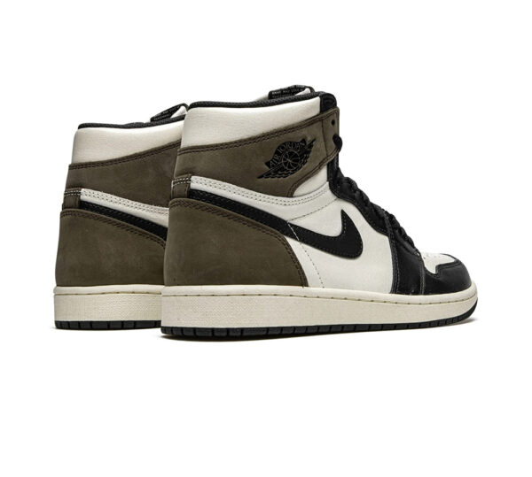 Air Jordan 1 High Dark Mocha - Image 3